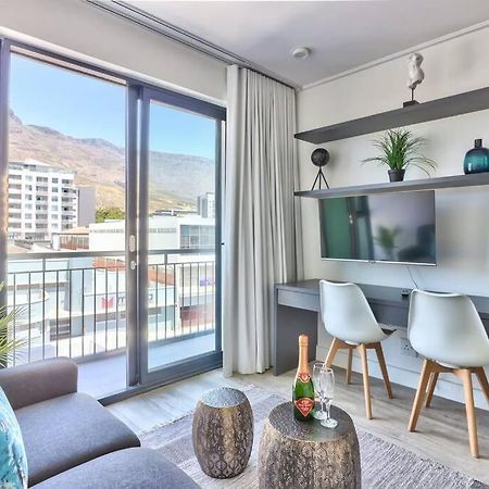Contemporary Arty Studio Balcony Mountain Views Cape Town Exterior photo