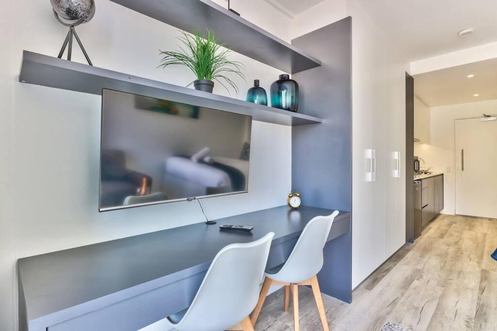 Contemporary Arty Studio Balcony Mountain Views Cape Town Exterior photo